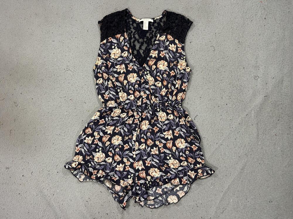 Forever 21 Womens Floral Romper Small Black Beige Lace Trim Boho Festival